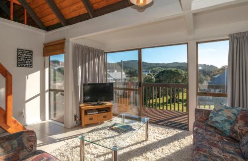 Onemana House | Getaway - Onemana Holiday Chalet