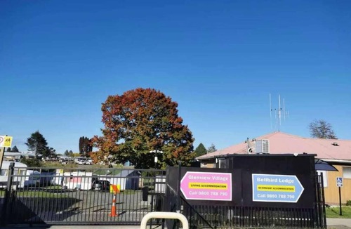 Tokoroa Hostel | Glenview Village Bellbird Lodge