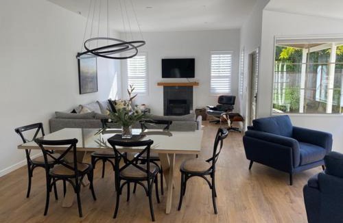 Arrowtown House | Gold Rush Cottage - Arrowtown Holiday Home