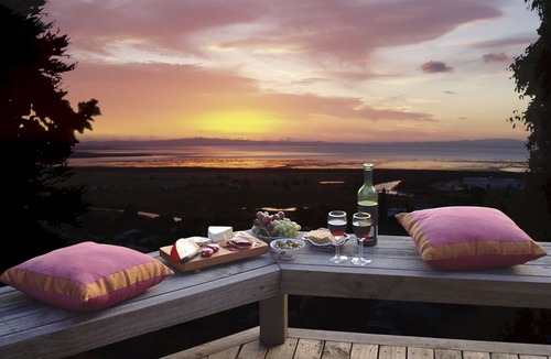 Thames Cottage | Grafton Cottage & Chalets