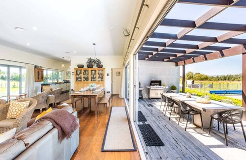 Greytown House | Greystoke Lodge - Dalefield