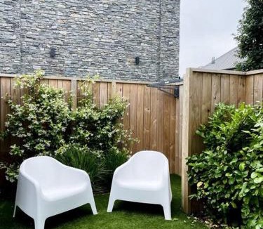 Riccarton Apartment | Hagley Park Townhouse