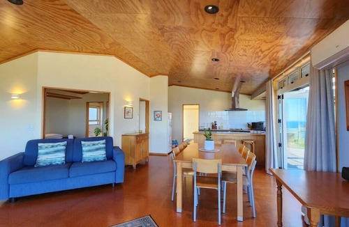 Hahei House | Hahei Island Outlook - magical views, close to Cathedral Cove track