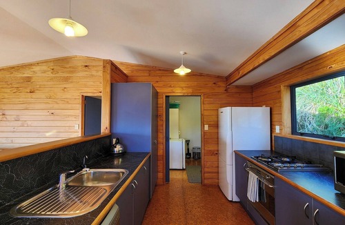 Hahei House | Hahei Vista - the best views you can find! Quiet part of town.