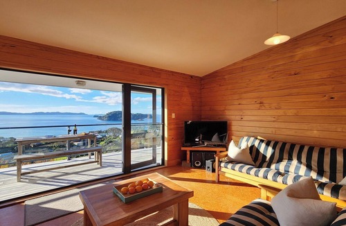 Hahei House | Hahei Vista - the best views you can find! Quiet part of town.