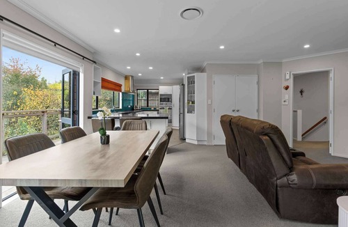 Hamilton House | Hamilton Hideout