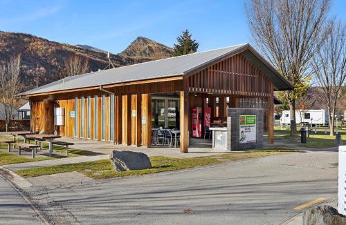 Arrowtown Resort | Hampshire Holiday Parks - Arrowtown