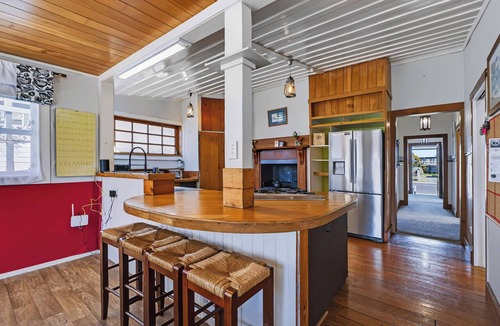 Whitianga House | Hannan House - Whitianga Holiday Home