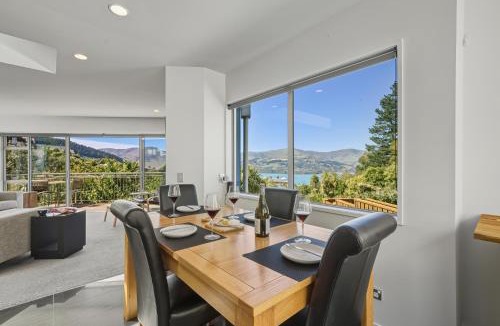 Lyttelton House | Harbour Crest Retreat - Lyttelton Holiday Home