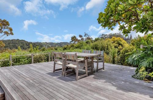 Matapouri House | Harbour Fern Retreat - Matapouri Holiday Home