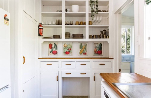 Raglan House | Harbour Rose House Charming Harbour Views