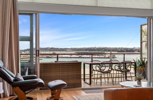 Auckland Central Business District Apartment | Harbour View 2-Bedroom on Iconic Princes Wharf
