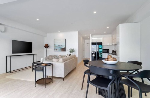 Auckland Central Business District Apartment | Harbour Views & a Private Balcony on Princes Wharf