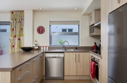 Mount Maunganui Apartment | Harbourside