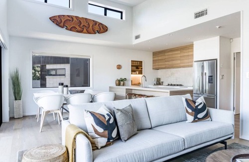 Raglan House | Harbourview Haven Harbour View Walk To Town
