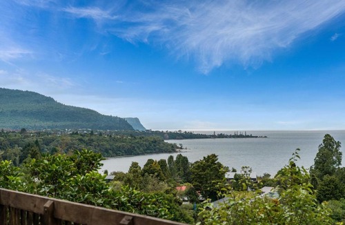 Pukawa House | Hauraki Haven - Lake Taupo Holiday Home