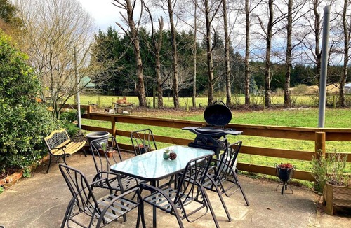 Dunedin House | Height of Dunedin Farm - Warm Private Standalone Chalet with Panoramic Night Skies