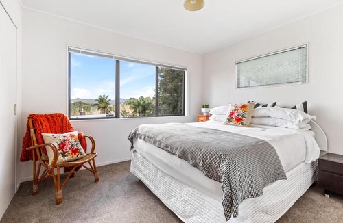 Henderson House | Henderson Hideaway Gateway to Western Bays