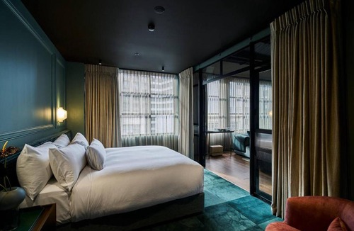 Auckland Central Business District Apartment | Heritage Penthouse Suite in the Heart of Auckland