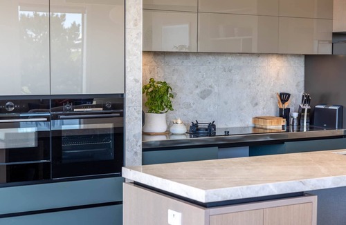 Onetangi House | HERON RIDGE | Coast & Country | WINTER DEAL