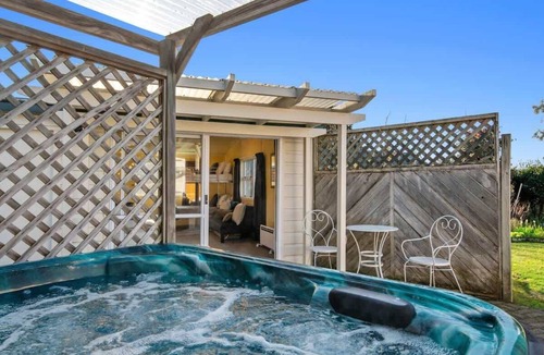 Lynmore House | Highfield Ride - Spa Pool, Ride the Redwoods