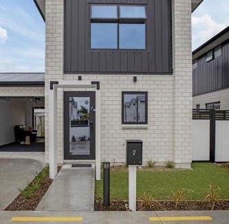 Trentham House | Hillview Hideaway 2-BR Serenity