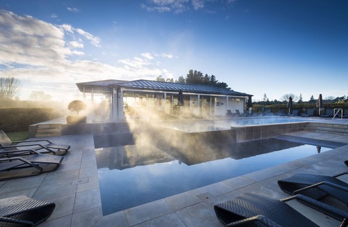 Hilltop Hotel | Hilton Lake Taupo