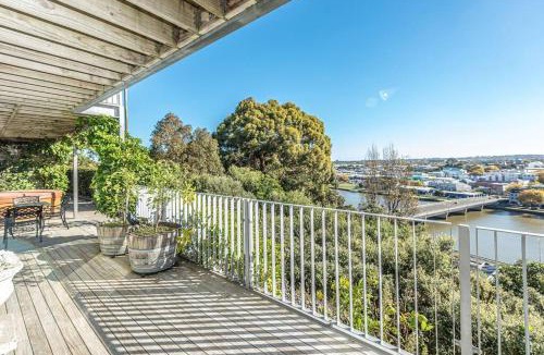 Whanganui Apartment | Hipango Point