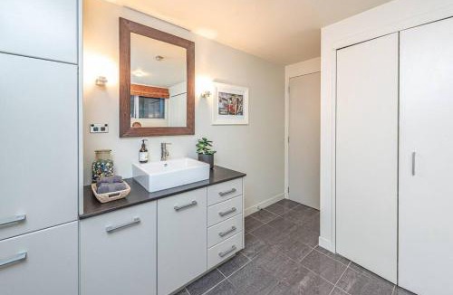Whanganui Apartment | Hipango Point