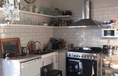 Ponsonby Apartment | Historic Deco, Penthouse Vibe, Central, Parking