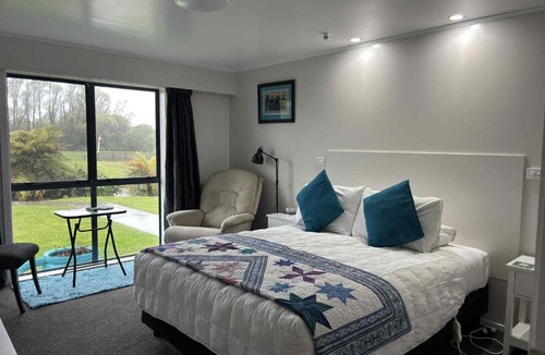 Hokitika Bed & Breakfast | Hokitika - Blue Spur Bed and Breakfast