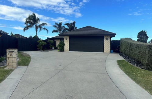 Papamoa Beach House | Home away from home in Papamoa