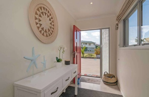 Whitianga House | Hosts on the Coast Beach on Buffalo