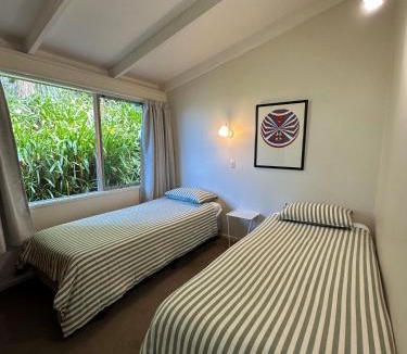 Hahei House | Hosts on the Coast Black Bach