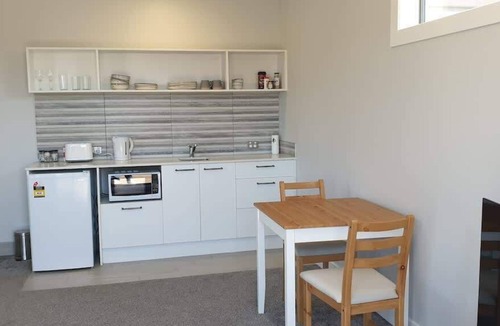 Whitianga Apartment | Hosts on the Coast Kupe Cutie