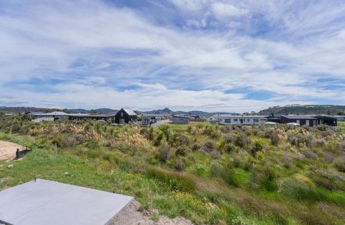 Cooks Beach House | Hosts on the Coast - Leighs' Luxury Retreat