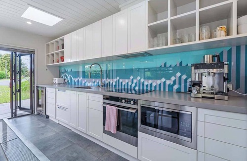 Cooks Beach House | Hosts on the Coast Beach Access Retreat