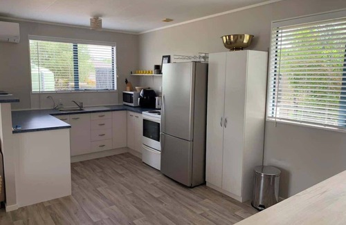 Cooks Beach House | Hosts on the Coast Charming on Charles