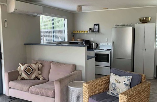 Cooks Beach House | Hosts on the Coast Charming on Charles