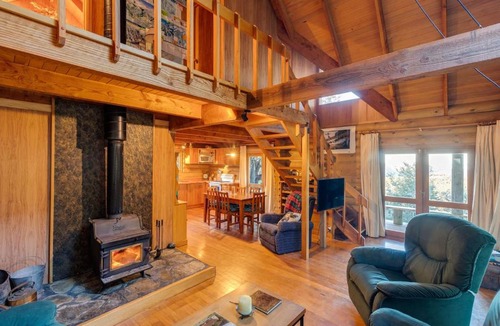 Mt Lyford Ski Chalet | Hot Tub, Snow, Epic Views - ML73485