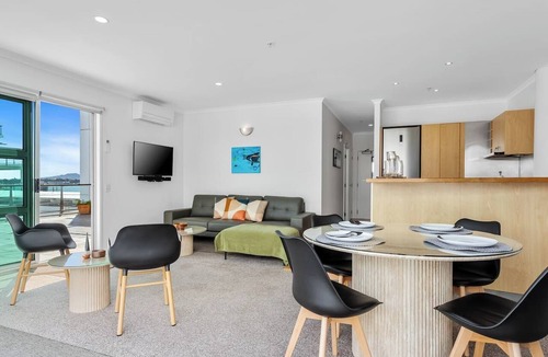Auckland Central Business District Apartment | Huge Balcony & Harbour Views Princes Wharf Shed 19