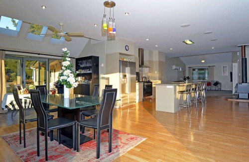 Mosgiel Bed & Breakfast | Hunters Moon