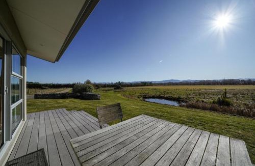 Hurunui House | Hurunui River Retreat - Tussock Cottage