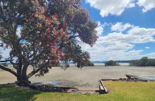 Tamaterau Apartment | Idleawyle on the Harbours Edge