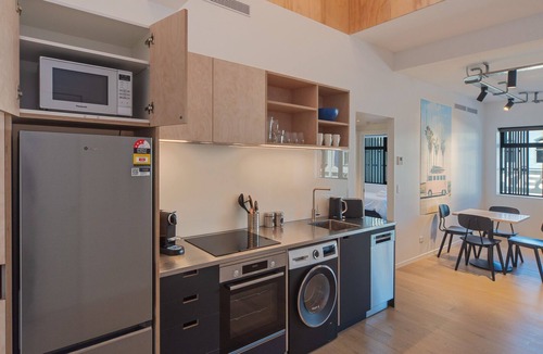 Nelson City Centre Apartment | Inner City Apartment 4 with Rooftop Balcony