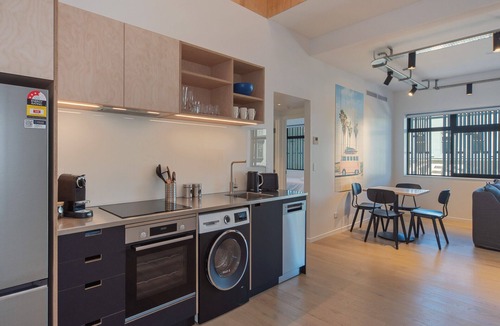 Nelson City Centre Apartment | Inner City Apartment 4 with Rooftop Balcony
