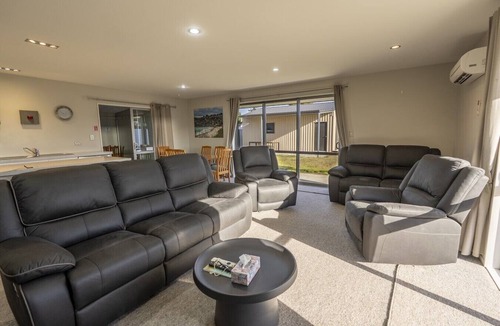 Twizel House | Irishman Drive Escape