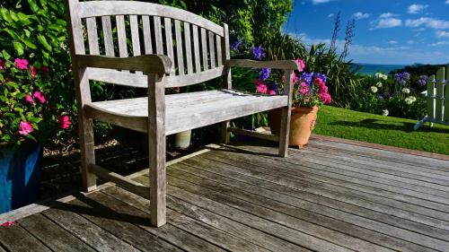 Tawharanui House | Kākā Ridge Retreat Luxury Cottage