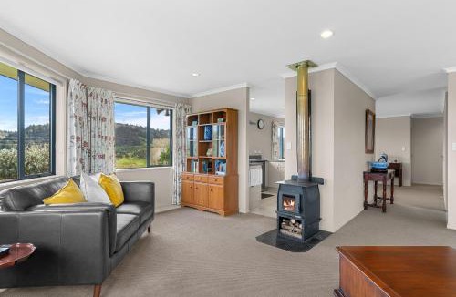 Kaiwaka House | Kaiwaka Paradise - Kaiwaka Holiday Home