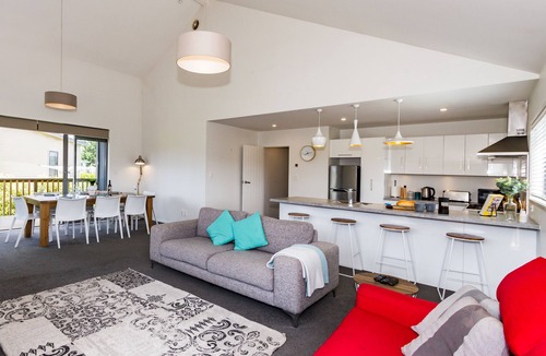 Ohakune Cottage | Kanuka Kalm - Ohakune Holiday Home